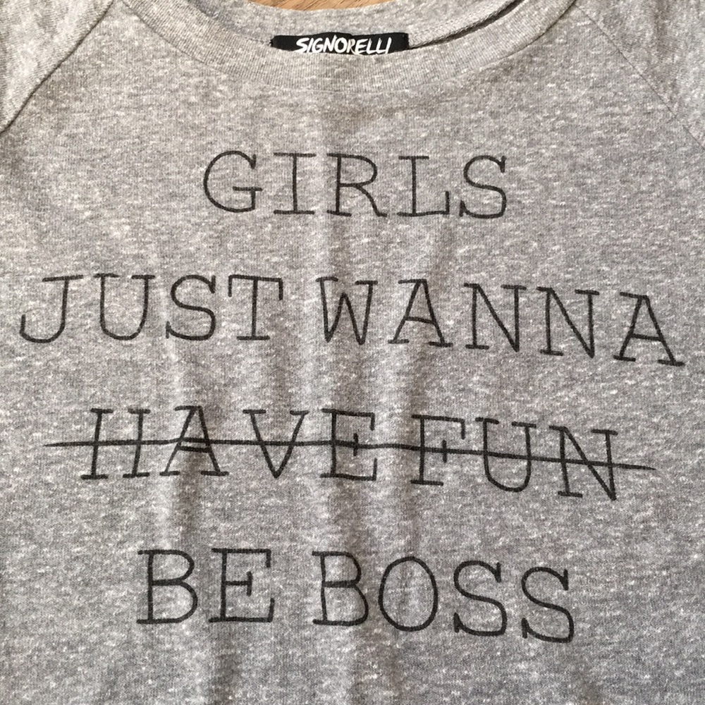 Athletic tee